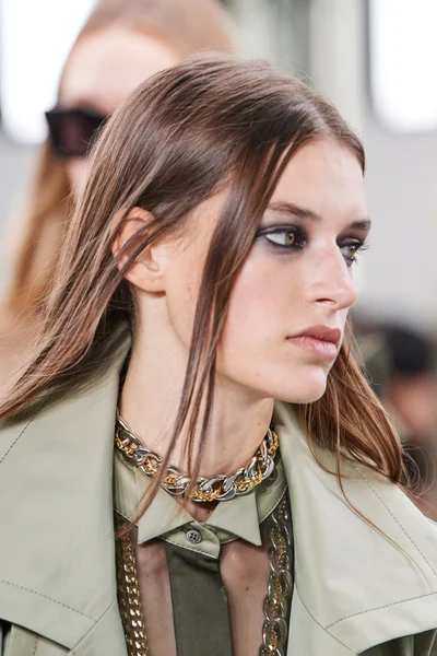 Look 21
